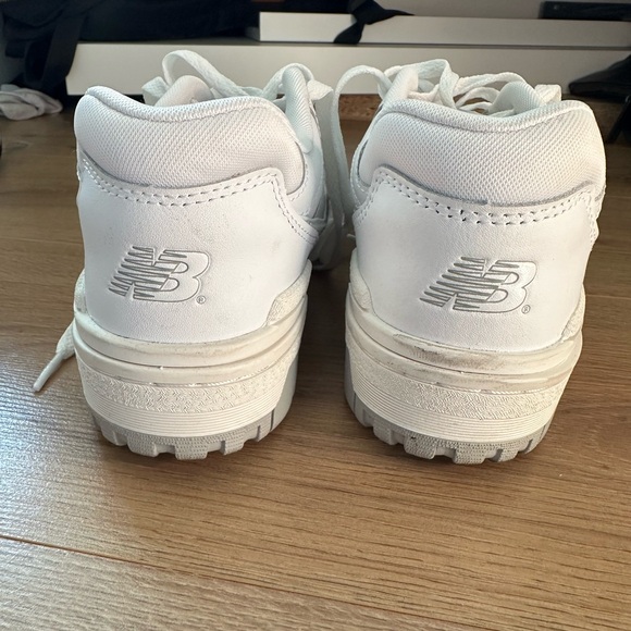 New Balance 550 - M 6.5 / W 8 - Picture 4 of 4